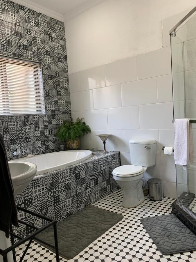 טזאנין Douglas Villas מראה חיצוני תמונה